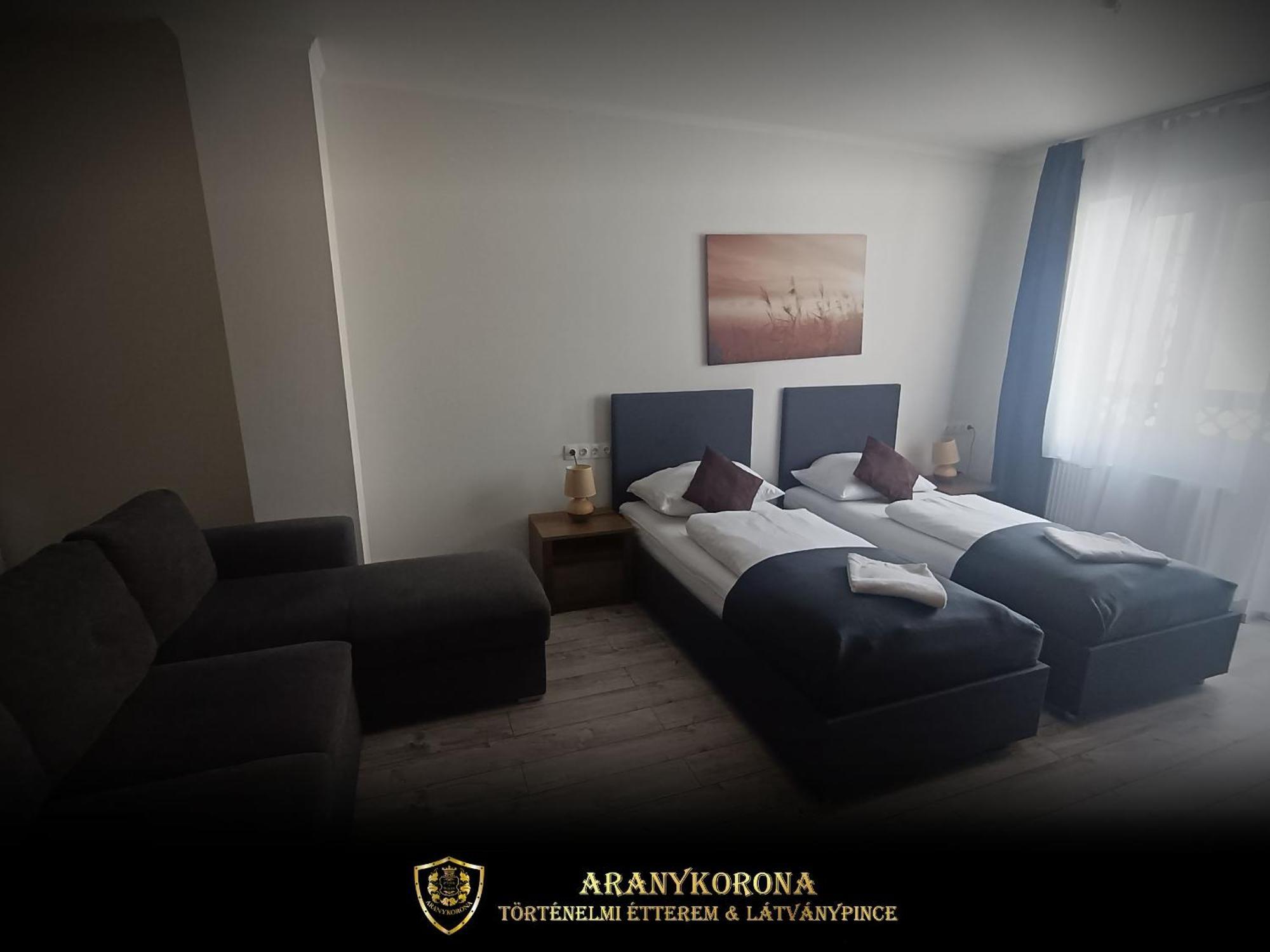 Aranykorona Apartmanhaz Miskolc Exterior foto
